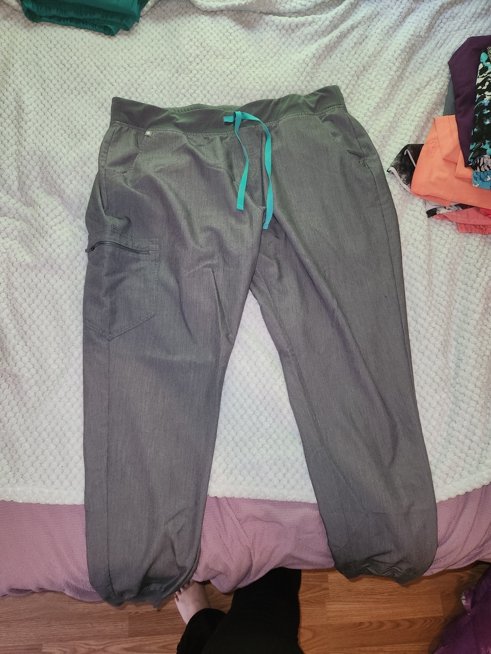 Figs Men's Gray Jogger Pants with Teal Drawstring